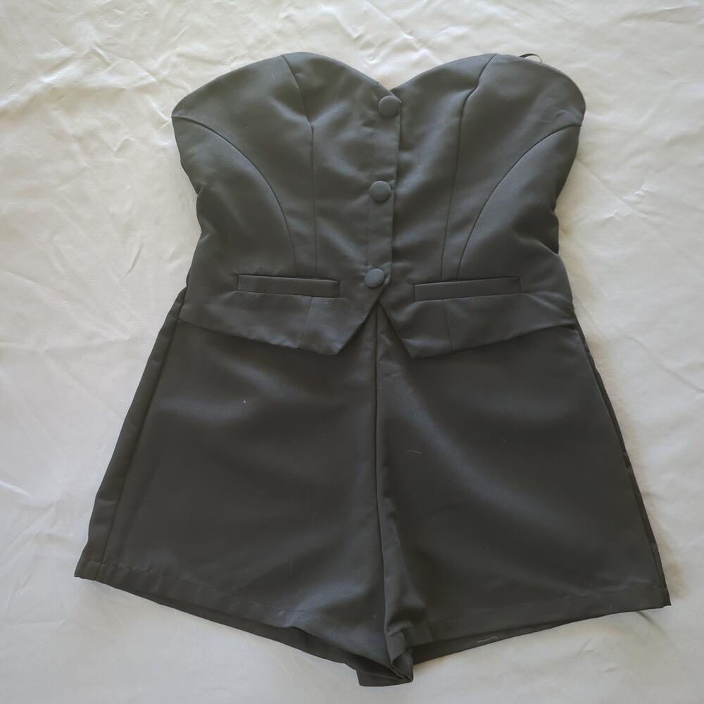 NWT Forever 21 Black Strapless High Waist Mini Romper Size L